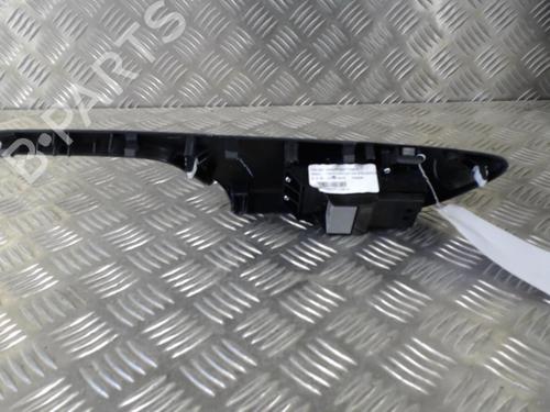 right-front-window-switch-honda-civic-x-hatchback-fc_-fk_-2016-24255635 main image