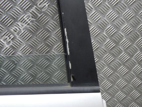 Used Right rear door Right rear door 28953152 28953152