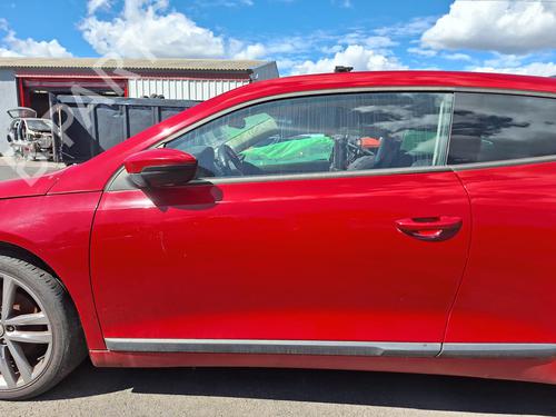 Used Left front door VW SCIROCCO III (137, 138) 1.4 TSI (160 hp) 28680570
