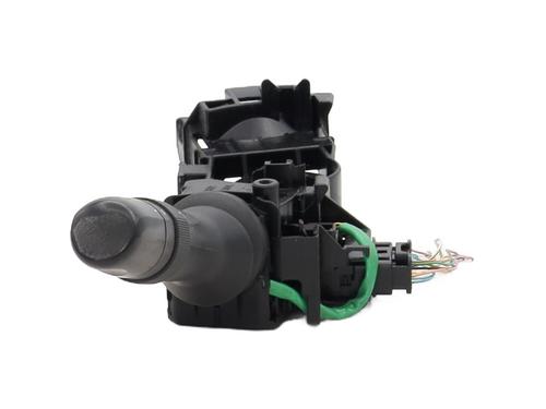 Used Switch Switch TOYOTA YARIS (_P13_) 1.5 Hybrid (NHP130_, NHP130) (101 hp) 35958140 35958140