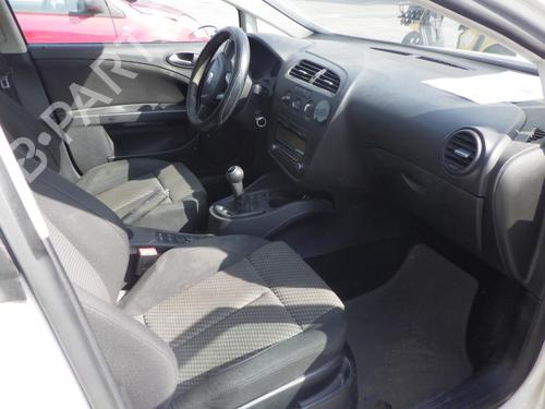 Front right window mechanism SEAT LEON (1P1) 1.6 TDI | BP24260607C23 