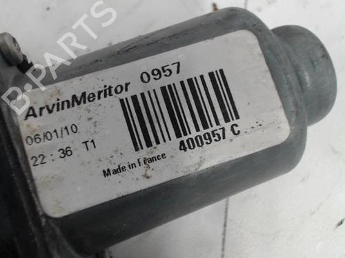 Used Front right window mechanism Front right window mechanism RENAULT TWINGO II (CN0_) 1.2 16V (CN0K, CN0V, CN0A) (76 hp) 24260533 24260533