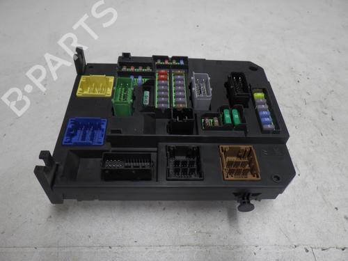 Used Fuse box PEUGEOT 308 II (LB_, LP_, LW_, LH_, L3_) 1.6 BlueHDi 120 (120 hp) 24260002