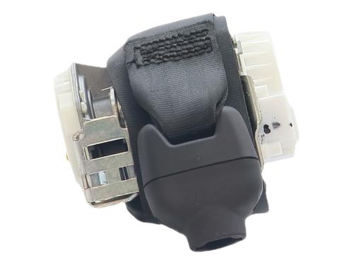 front-right-seatbelt-fiat-500-312_-2007-37679183 main image