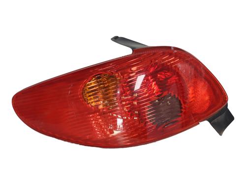 Used Left taillight PEUGEOT 206 Hatchback (2A/C) 1.4 i (75 hp) 30132906