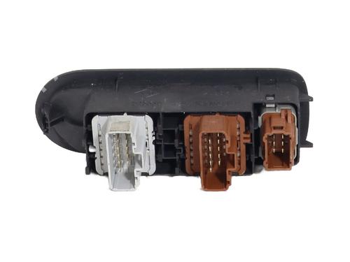 Interrupteur de vitre avant gauche RENAULT MEGANE II (BM0/1_, CM0/1_) 1.9 dCi (BM0G, CM0G) | BP29847921I27