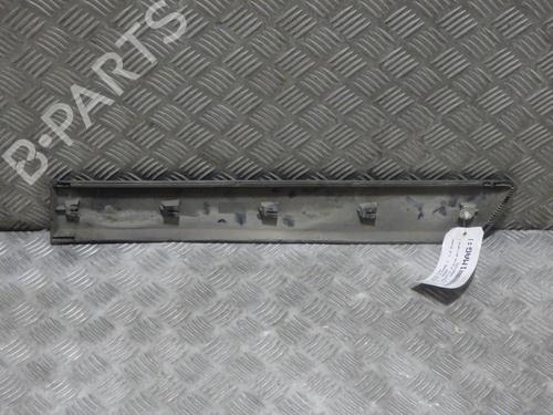 Dørliste Dørliste FIAT QUBO (225_) 1.3 D Multijet (225CXB1A, 225AXB1A, 225CXB11, 225AXB11,... (75 hp) 26455841 26455841