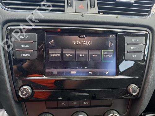 Used Radio SKODA OCTAVIA III (5E3, NL3, NR3) 1.6 TDI (115 hp) 24254673