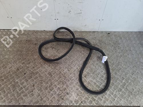 Gummilist MERCEDES-BENZ VITO Van (W447) 110 CDI (447.601, 447.603, 447.605) (102 hp) 31908474