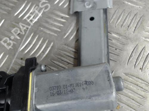 Used Front right window mechanism Front right window mechanism DACIA SANDERO II TCe 90 (B8M1, B8MA, B8AC) (90 hp) 24258459 24258459