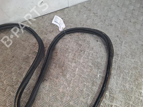 rubber-door-seal-fiat-500x-334_-2014-33679675 main image