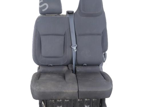 right-front-seat-renault-trafic-iii-van-fg_-2014-33170658 main image