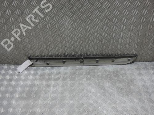 Dørliste Dørliste FIAT QUBO (225_) 1.3 D Multijet (225CXB1A, 225AXB1A, 225CXB11, 225AXB11,... (75 hp) 26455844 26455844