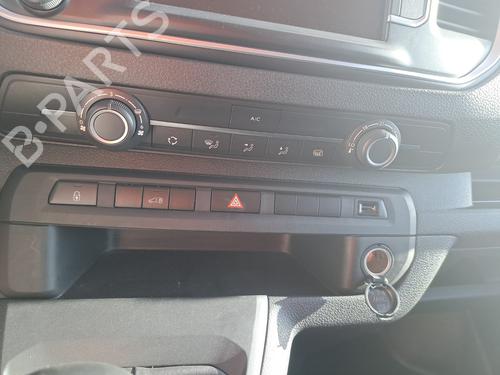 Right front seat PEUGEOT EXPERT Van (V_) 2.0 BlueHDi 145 | BP38238236C16 - Image 13
