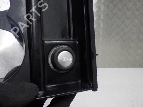 cupobject-holder-land-rover-range-rover-evoque-l538-2011-2012-2013-2014-2015-2016-2017-2018-2019-24254489 main image