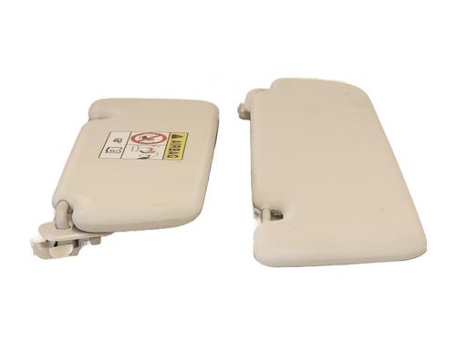 left-sun-visor-renault-megane-e-tech-suv-2021-27095613 main image