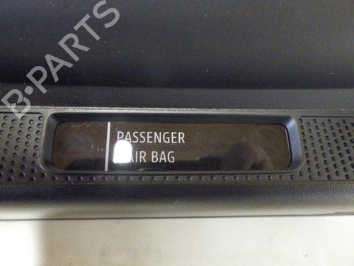 Used Interior roof light RENAULT CLIO V (B7_) 1.0 TCe 90 (B7MT) (91 hp) 24257399