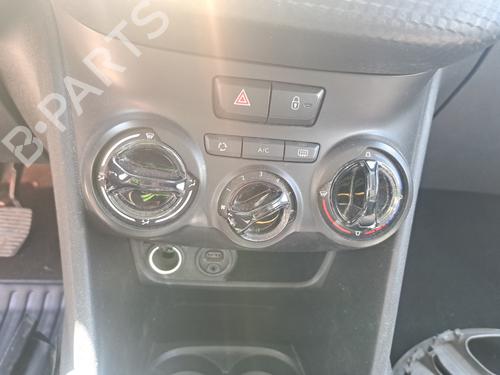 Right front door PEUGEOT 208 I (CA_, CC_) 1.2 VTI 82 | BP32270816C3