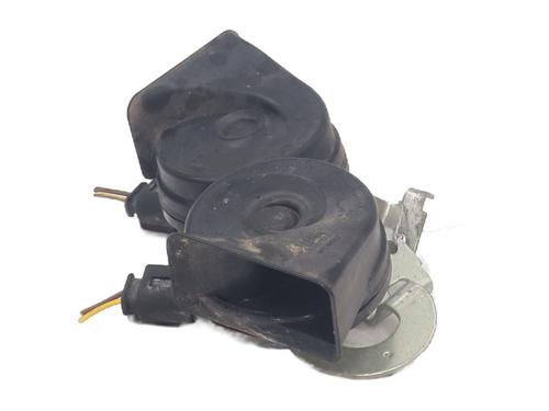 horn-mercedes-benz-a-class-w177-2018-30753081 main image