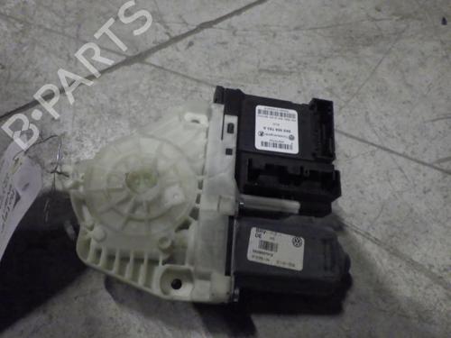 Left front window motor VW GOLF VI (5K1) 1.6 TDI | BP24260900E21