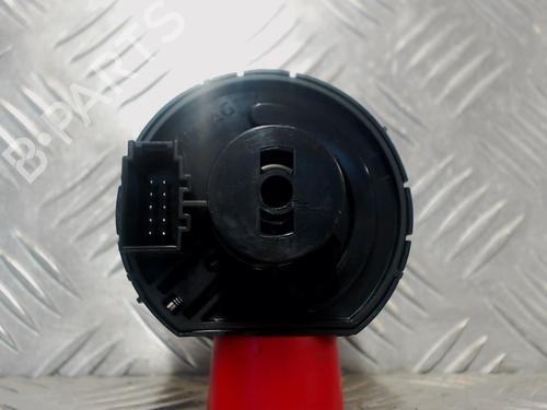 switch-vw-polo-vi-aw1-bz1-ae1-2017-24258254 main image