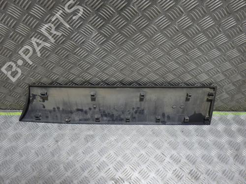 Used Door moulding trim Door moulding trim MERCEDES-BENZ SPRINTER 3-t Van (B906) 210 CDI (906.611, 906.613) (95 hp) 24335160 24335160