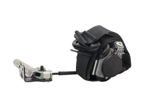 front-right-seatbelt-renault-megane-iii-hatchback-bz01_-b3_-2008-36016420 main image
