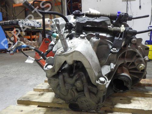 gearbox-renault-clio-v-b7_-2019-24256466 main image