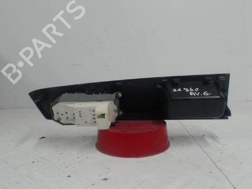 Used Left front window switch Left front window switch TOYOTA YARIS (_P13_) 1.4 D (NLP130_, NLP130) (90 hp) 24260455 24260455