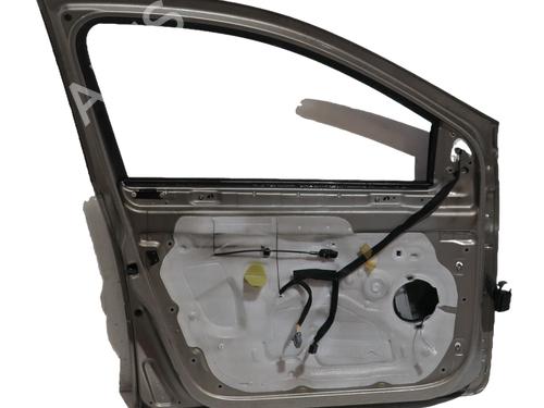 left-front-door-renault-clio-iii-grandtour-kr01_-2007-40164080 main image