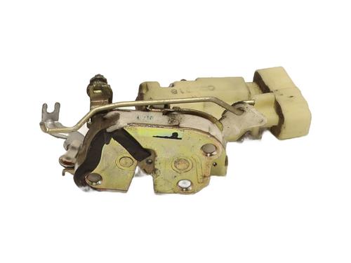 Used Front right lock TOYOTA YARIS (_P1_) 1.0 (SCP10_, SCP10R) (65 hp) 28680547