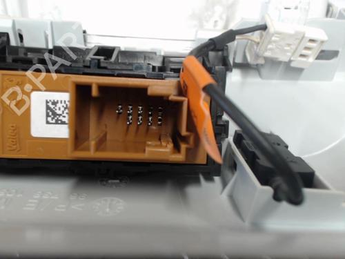 Interior roof light PEUGEOT 208 I (CA_, CC_) 1.2 PureTech 82 | BP24255269I8