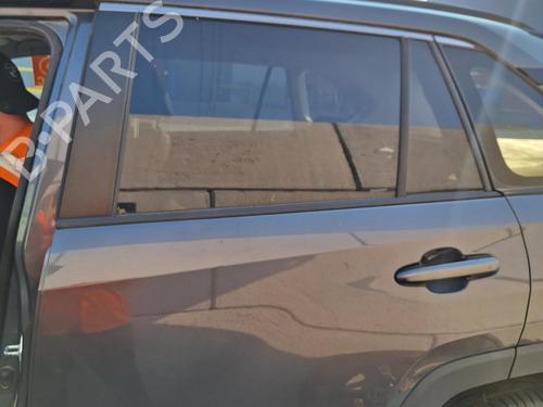 Porte arrière gauche TOYOTA RAV 4 V (_A5_, _H5_) 2.5 Hybrid (AXAH52) (218 hp) 28103247