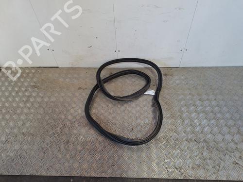 Used Rubber door seal Rubber door seal MINI MINI COUNTRYMAN (F60) Cooper (136 hp) 33714643 33714643