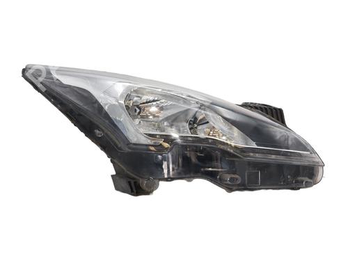 Used Right headlight PEUGEOT 3008 I MPV (0U_) 1.6 HDi (114 hp) 31998859