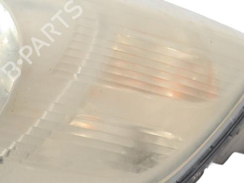 Right headlight TOYOTA YARIS (_P9_) 1.4 D-4D (NLP90_, NLP90R) | BP32241129C29 