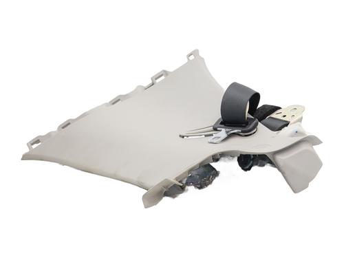 Used Rear right seatbelt Rear right seatbelt TOYOTA YARIS (_P13_) 1.5 Hybrid (NHP130_, NHP130) (101 hp) 35958103 35958103