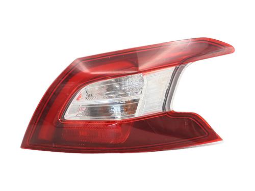 Piloto trasero derecho Piloto trasero derecho PEUGEOT 308 II (LB_, LP_, LW_, LH_, L3_) 1.6 HDi (92 hp) 35925370 35925370