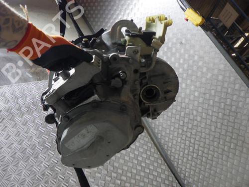 Used Gearbox Gearbox PEUGEOT 208 I (CA_, CC_) 1.2 THP 110 (110 hp) 24254236 24254236