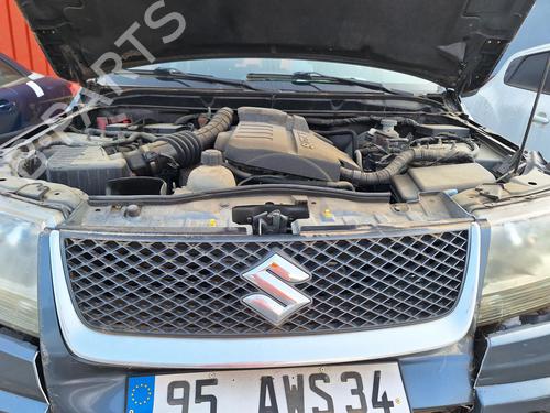Calandre SUZUKI GRAND VITARA II (JT, TE, TD) 1.9 DDiS All-wheel Drive (JT419, TD44, JB419WD, JB419XD,... (129 hp) 26583241