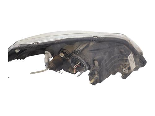Used Left headlight Left headlight DACIA SANDERO 1.4 (BS0C, BS0A, BS0G, BS1F, BS0E) (75 hp) 30572555 30572555