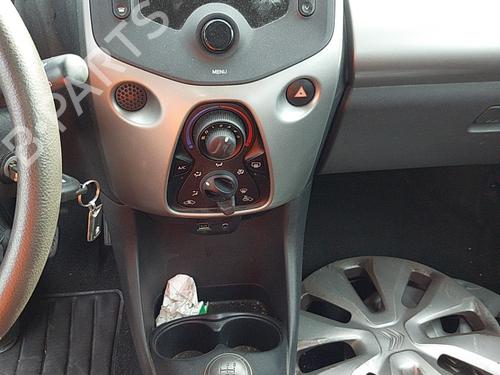 Front left seatbelt CITROËN C1 II (PA_, PS_) 1.0 VTi 68 | BP24253898I26 - Image 18