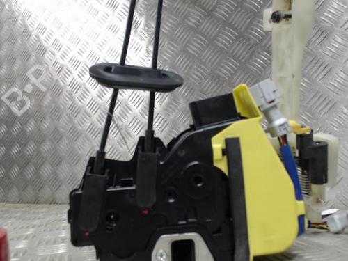 front-right-lock-kia-niro-i-de-2016-2017-2018-2019-2020-2021-2022-24255102 main image