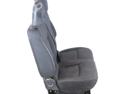 Used Right front seat Right front seat RENAULT TRAFIC III Van (FG_) 2.0 dCi 120 (FGMN) (120 hp) 33170658 33170658