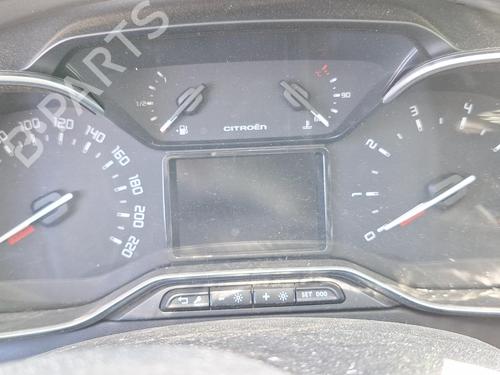 Left front window switch CITROËN C3 III (SX) 1.2 VTi 82 | BP38424124I27 - Image 30