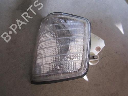 Used Left front indicator MERCEDES-BENZ 190 (W201) D 2.5 (201.126) (94 hp) 24256316