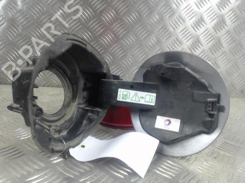 Used Fuel flap PEUGEOT 308 II (LB_, LP_, LW_, LH_, L3_) 1.2 THP 110 (110 hp) 24257995
