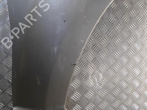 Used Right front fenders NISSAN X-TRAIL I (T30) 2.2 Di 4x4 (114 hp) 24261677