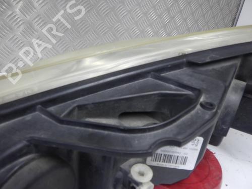 Used Right headlight Right headlight PEUGEOT 407 (6D_) 2.0 HDi 135 (6DRHRH, 6DRHRE, 6DRHRG, 6DRHRJ) (136 hp) 24254667 24254667