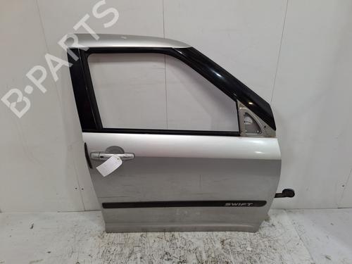 Używane Drzwi przednie prawe SUZUKI SWIFT III (MZ, EZ) 1.3 (RS413, ZC11S) (92 hp) 30703613